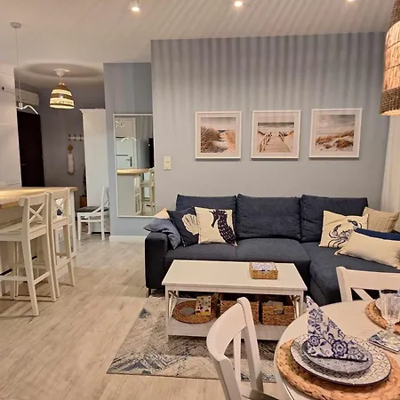 Wyspa Mew - Premium Z Prywatnym Ogrodem, 150 M Od Plazy Apartment Gąski